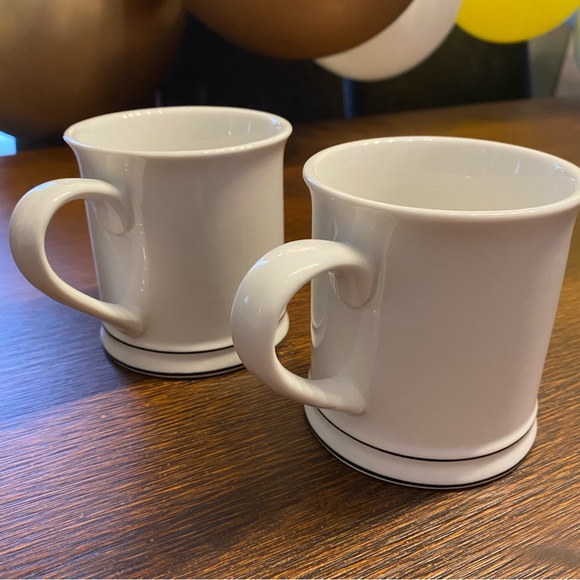 FREE w/purchase - Mr & Mrs Mugs - Picture 3 of 8